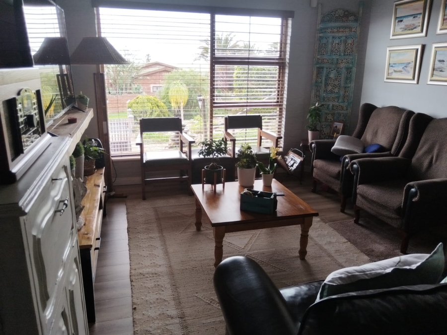 3 Bedroom Property for Sale in Vredenburg Western Cape